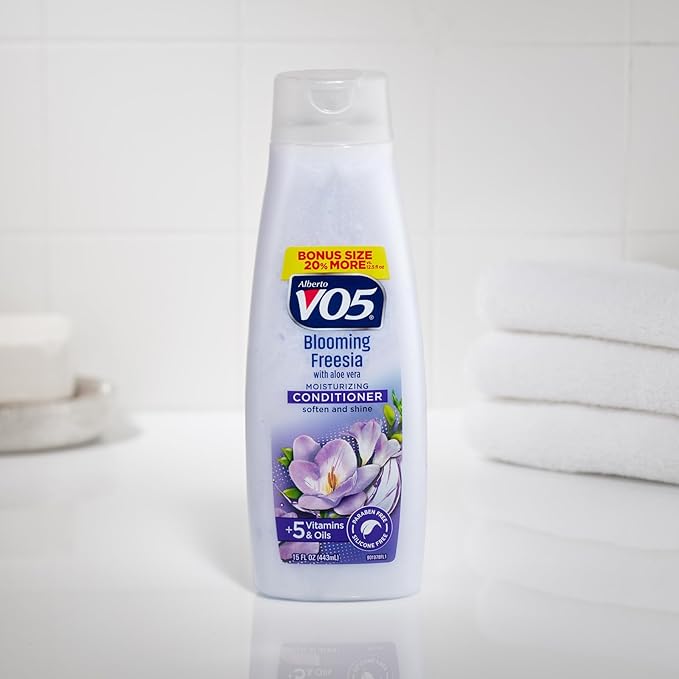 Alberto VO5 Blooming Freesia Revitalizing Conditioner - Hair Conditioner Formulated with Essential Vitamins and Oils - Fresh Floral Fragrance - 15 oz (Pack of 4)