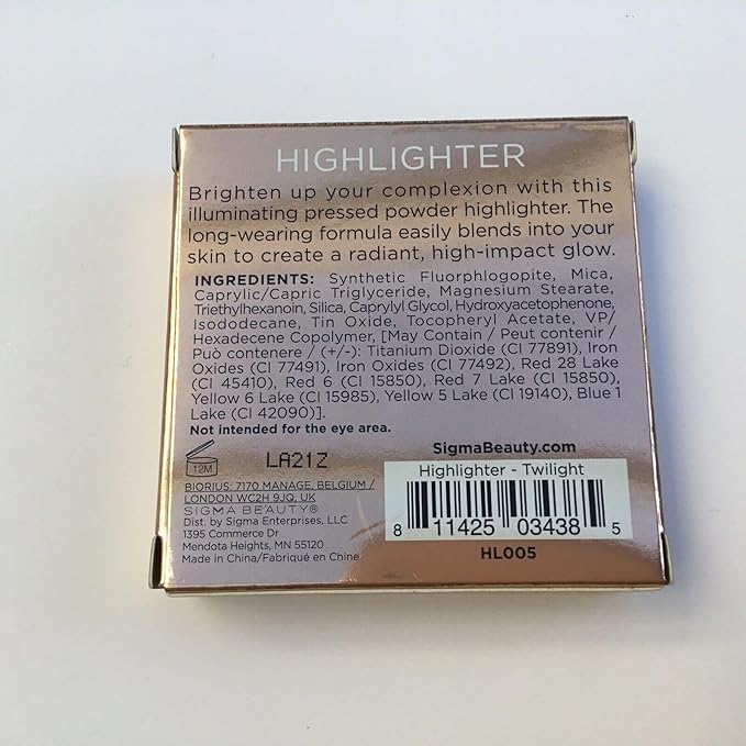Sigma Beauty Highlighter Makeup – Illuminating Highlighting Powder