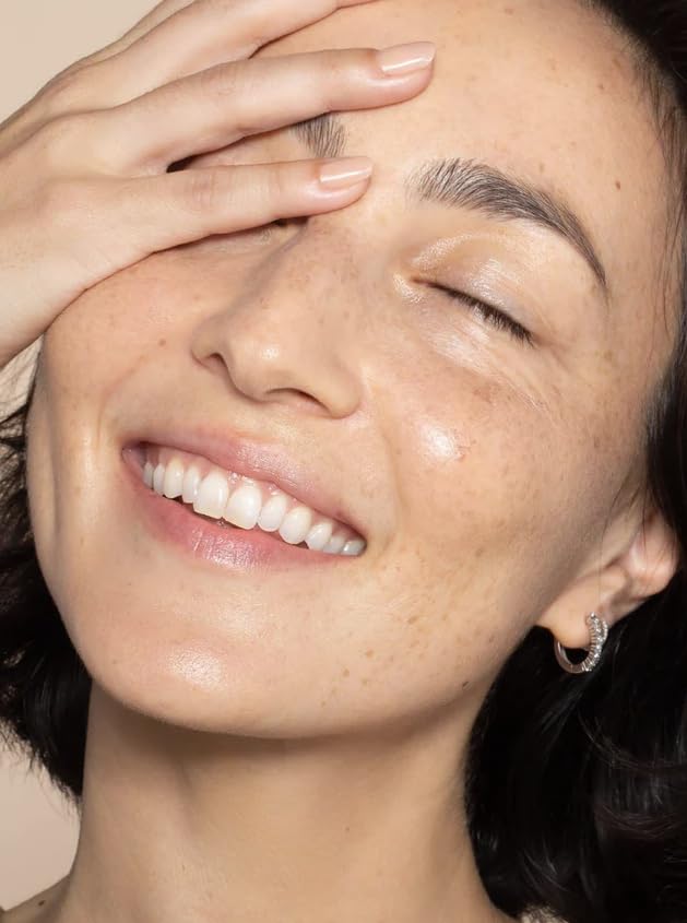 ILIA - Super Serum Skin Tint SPF 40 | Non-Comedogenic, Vegan, LIghtweight to Help Against Blue Light, + Pollution while Hydrating, Smoothing, + Refining (Ora ST6, 1 fl oz | 30 ml)