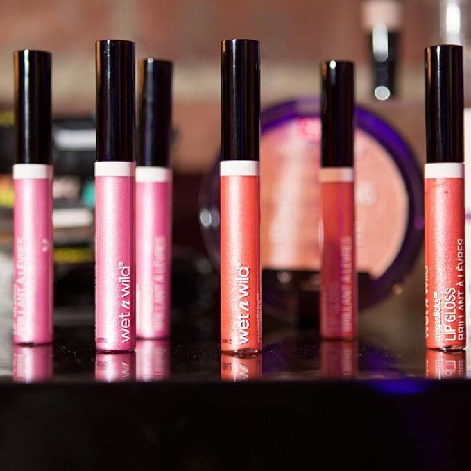 wet n wild MegaSlicks Lip Gloss, Ultra-Glossy, Vitamin-E Enriched, Ultra-Gloss High Shine Moisturizing, Cruelty-Free & Vegan - Bronze Berry
