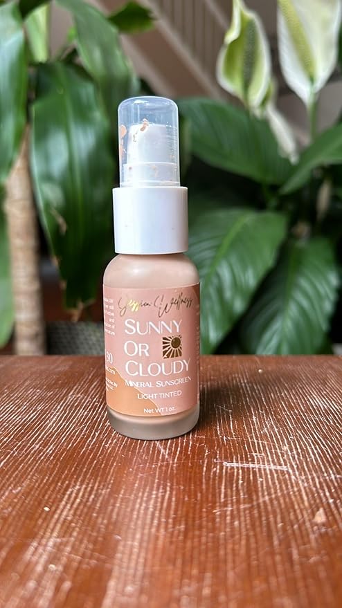 Jessica Wellness Mineral Sunscreen + Hydrating Serum with Broad Spectrum SPF 30 & Antioxidants, Oil-Free, Fragrance Free, Non-Nano Zinc Oxide. 1 oz (Light)