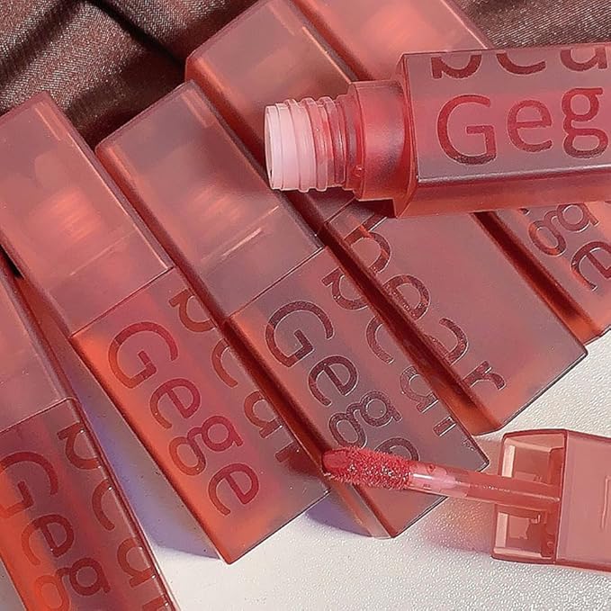 Smooth Luster Lip Glaze, Lightweight Moisturizing,High Impact Lip Color, Full Coverage Lip Makeup, Long Lasting Waterproof Moisturizer Lip Glaze (Cherry Powder)