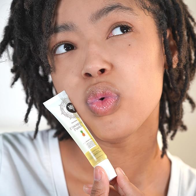 ROSÉE & CO Rosee Lip Gloss Vegan & Cruelty Free Treatment, Professional Make up, Long Lasting Glossy with Shea Butter, Moisturize, Protect & Smooth, High Shine, Non-Sticky (r. Pineapple Punch, 0.5)