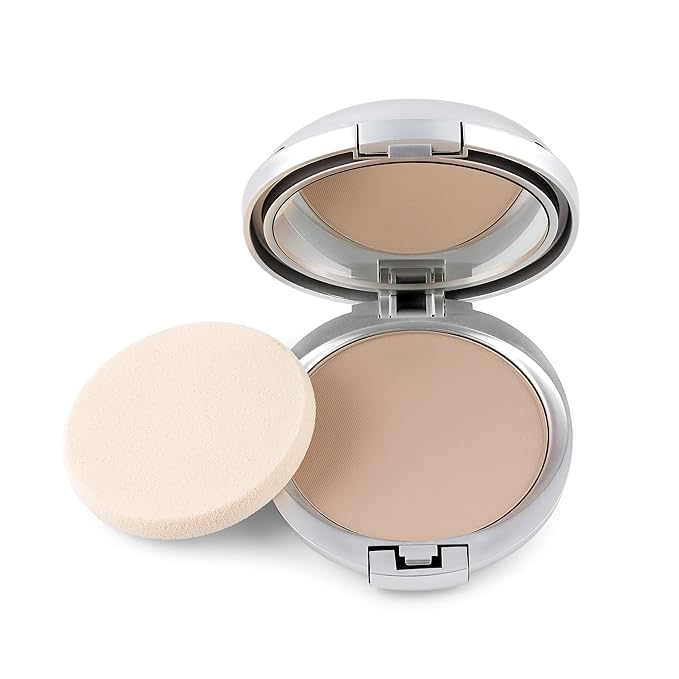 Pressed Mineral Foundation With Vitamin for a Natural