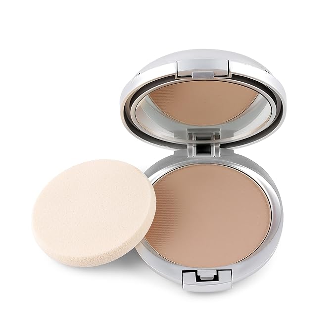 Pressed Mineral Foundation With Vitamin for a Natural