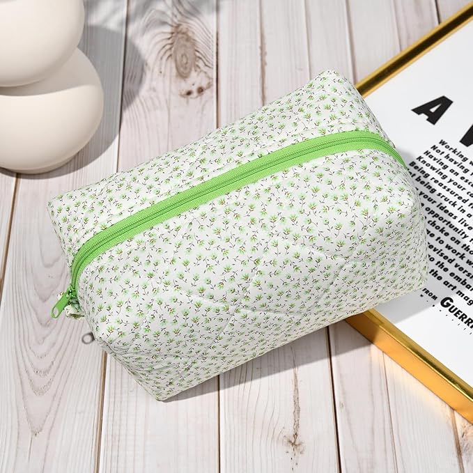 Soidram floral makeup bag quilted