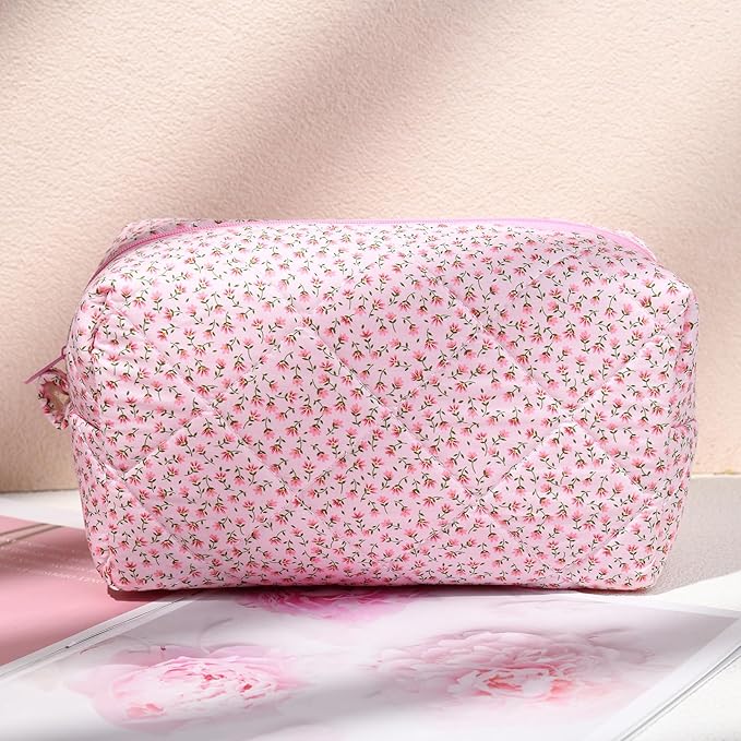 Soidram quilted makeup bag floral