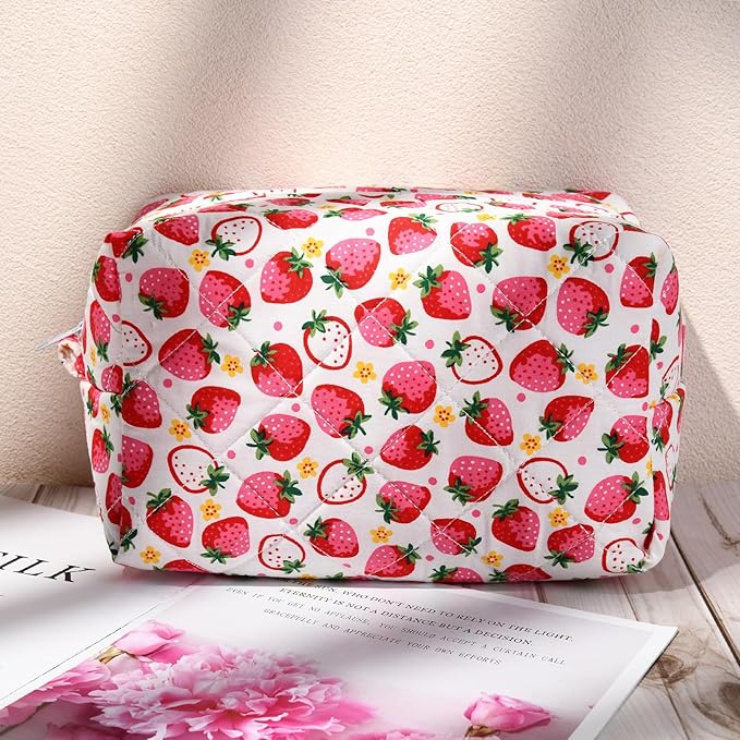 Soidram pink makeup bag quilted