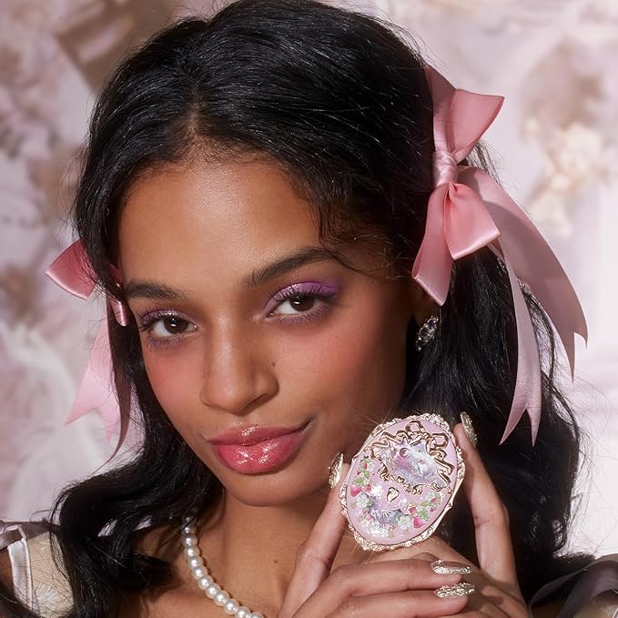 Flower Knows Strawberry Rococo Glowy Lip Gloss G01 Strawberry Macaron+Embossed Blush G01 Romantic Blossom