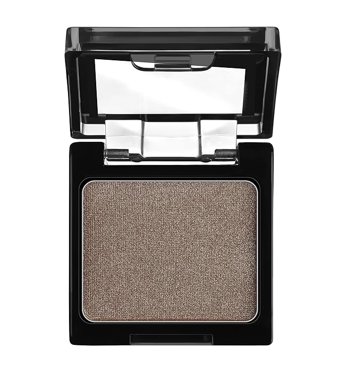 wet n wild Color Icon Eyeshadow - Ultra-Pigmented, Vitamin E Infused for a Silky-Smooth Moisturizing Application, Cruelty-Free & Vegan - Nutty
