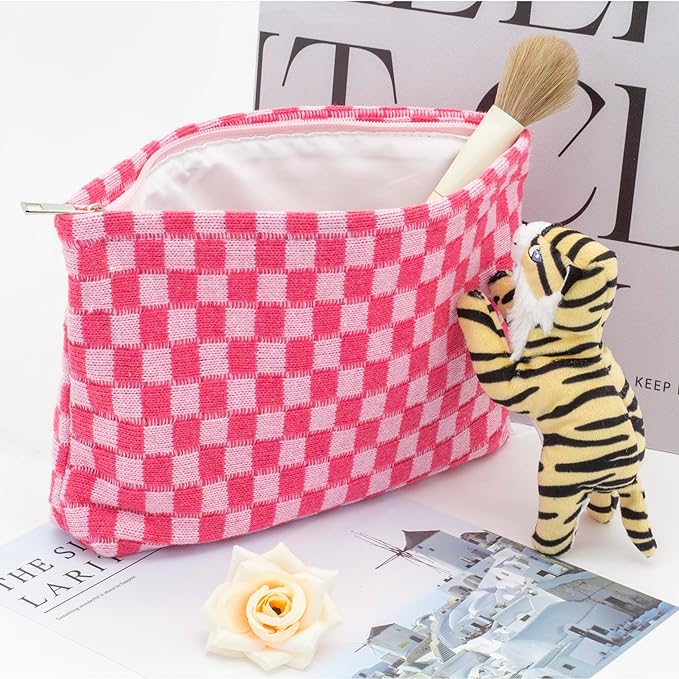 Pazimiik knit checkered makeup bag